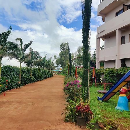 Quinte Hills Residency Villa Panchgani Exterior foto